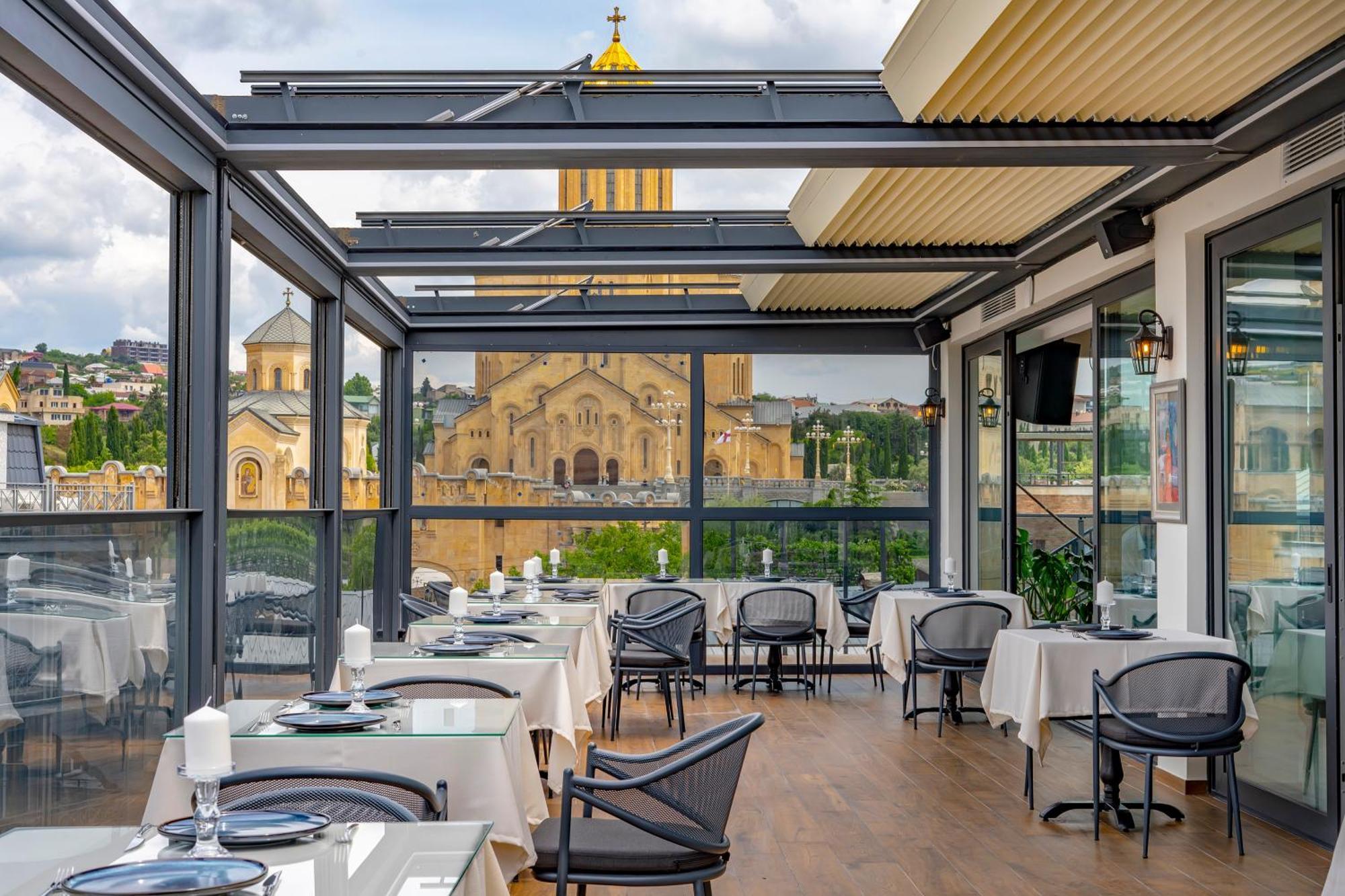Iris Hotel Tbilisi Zewnętrze zdjęcie