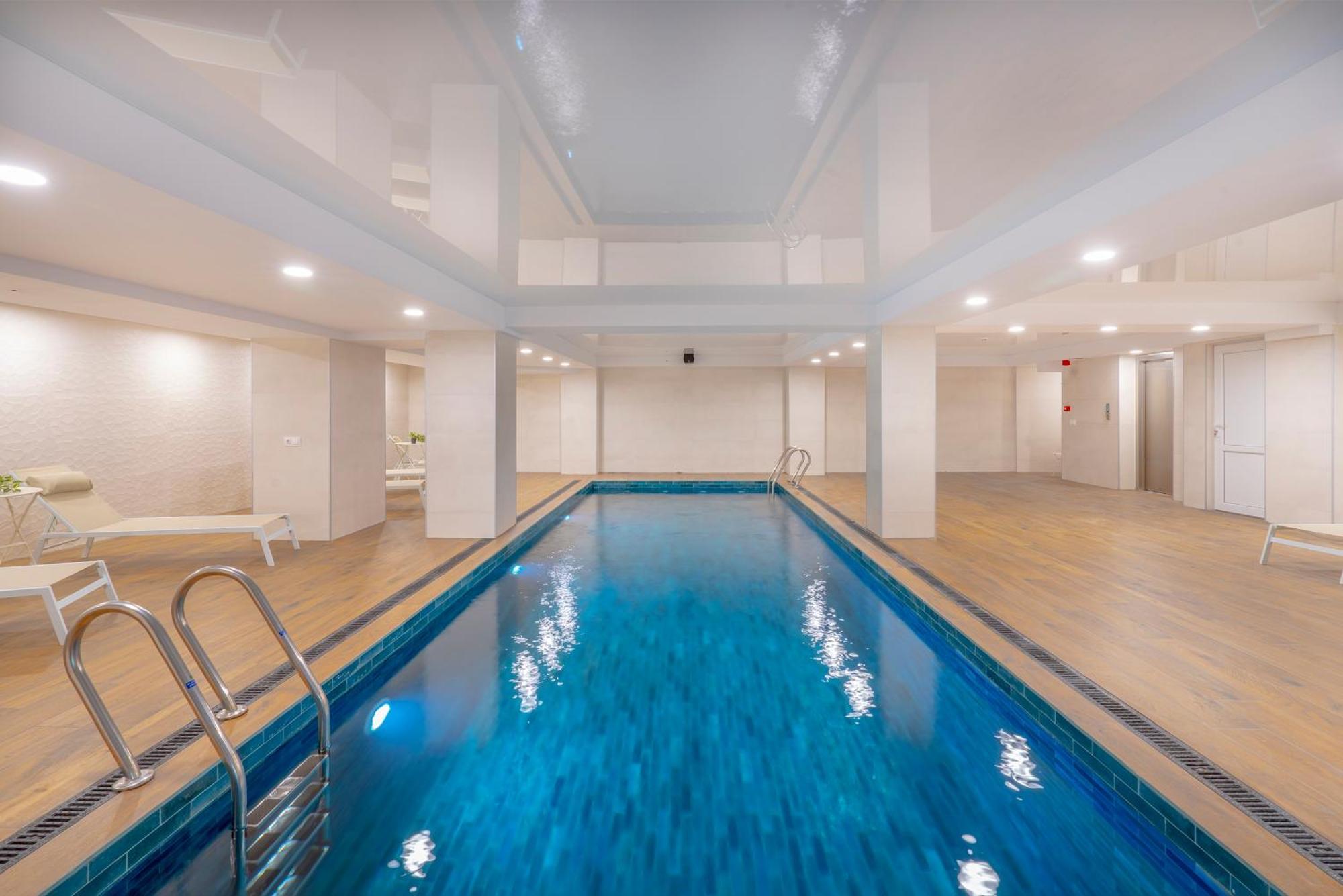 Iris Hotel Tbilisi Zewnętrze zdjęcie