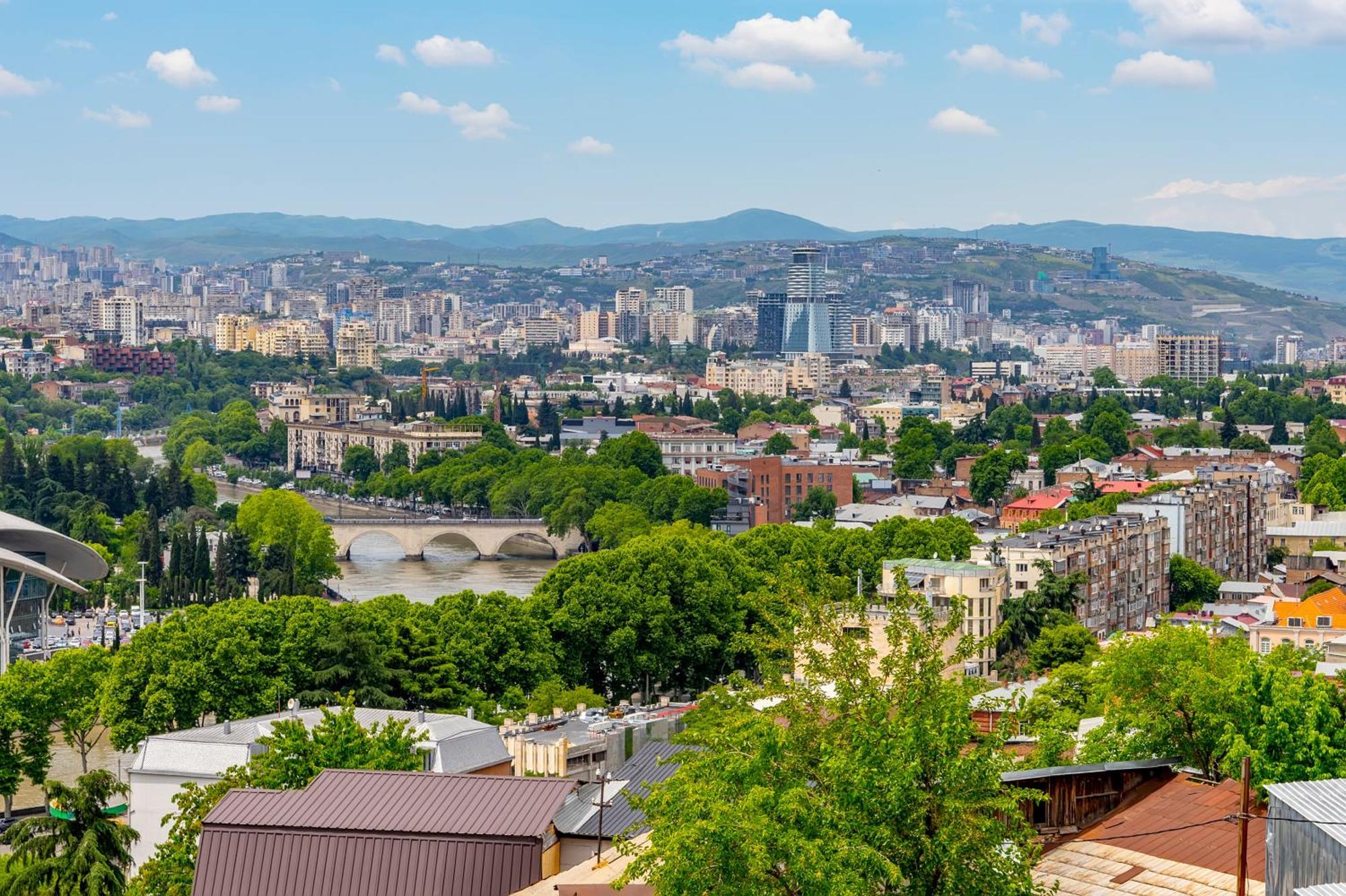 Iris Hotel Tbilisi Zewnętrze zdjęcie