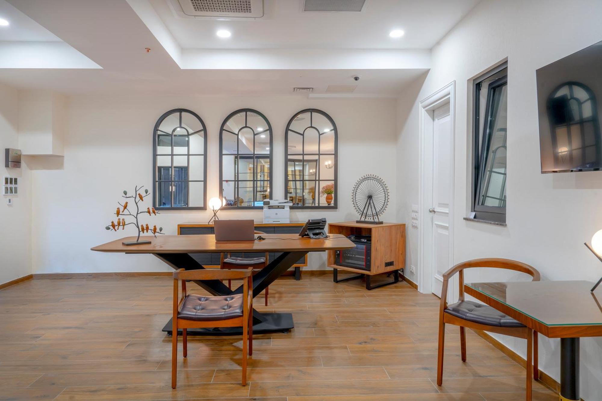 Iris Hotel Tbilisi Zewnętrze zdjęcie