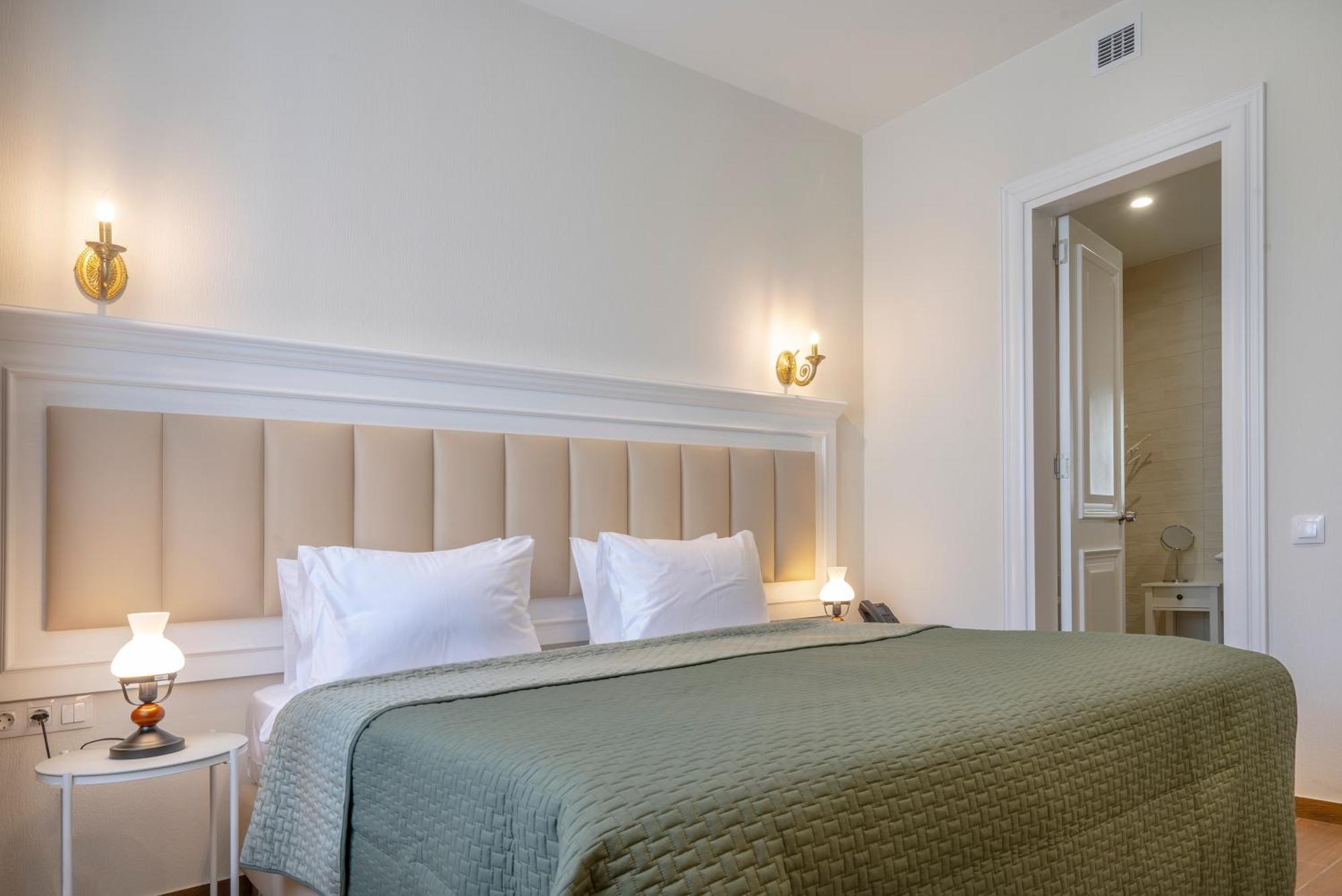 Iris Hotel Tbilisi Zewnętrze zdjęcie